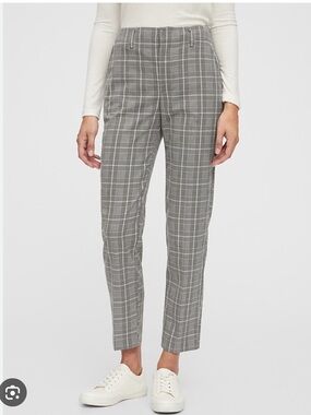 GAP Gray High Rise Slim Taper Plaid Pants
